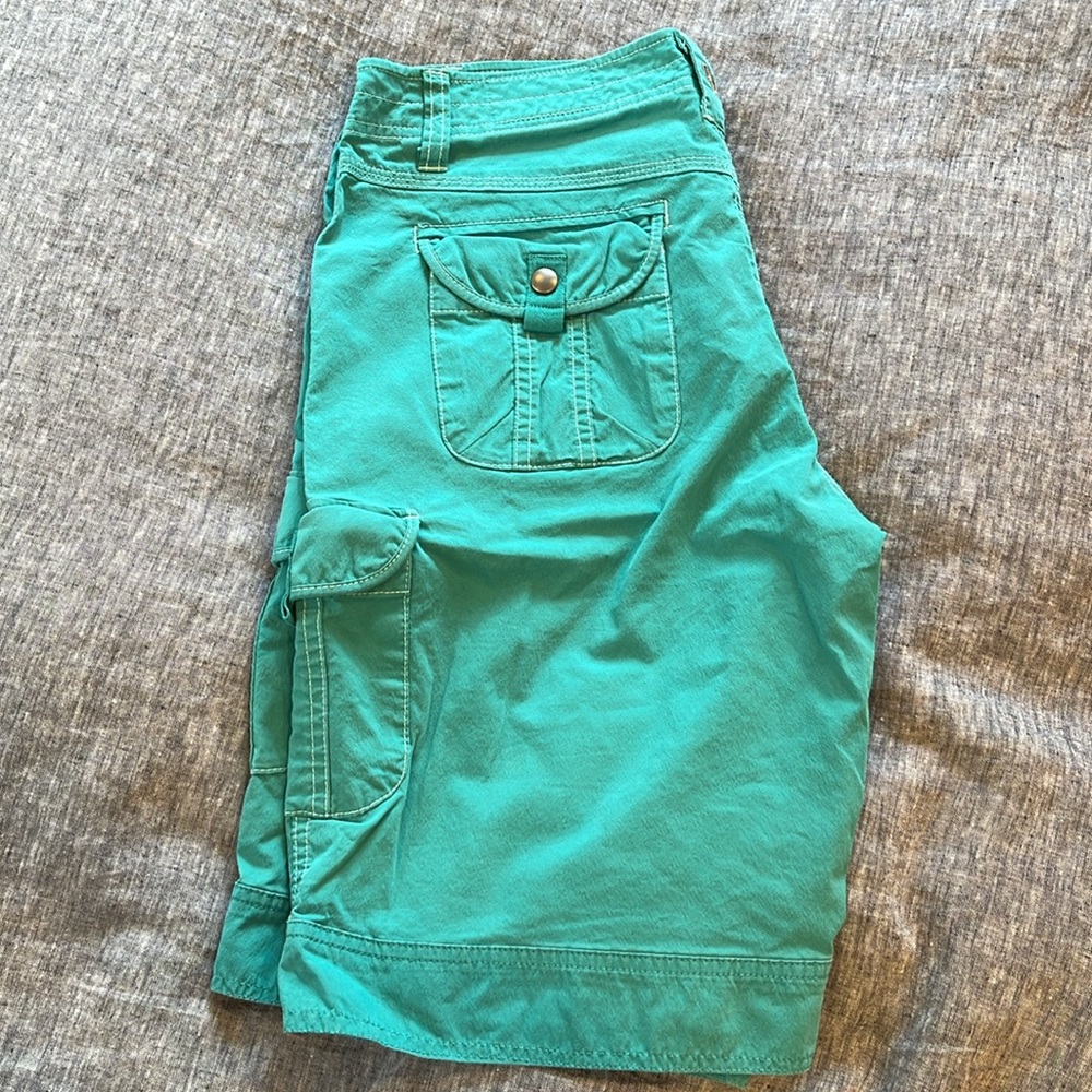 Kuhl Woman’s Shorts - Picture 3 of 9